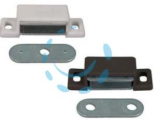 CRICCHETTO MAGNETICO PICCOLO - mm.48x18x13h., 2 fori, in plastica bianco - Marca  - Cod: 6002