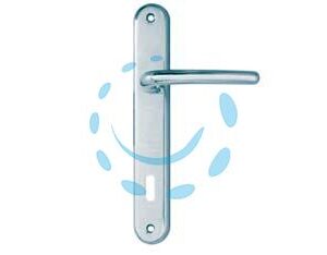 MANIGLIA VEGA CON PLACCA IN ZAMA CROMATA - mm.90 foro normale - Marca COTTALI - Cod: 151900