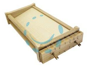 TAGLIAPASTA ALLA CHITARRA - cm.42x22x9h. - Marca CALDER - Cod: 322959