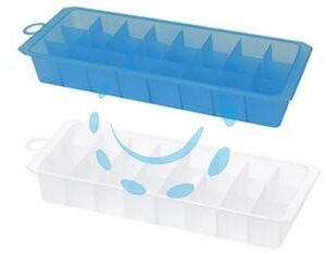 FORMAGHIACCIO 24 CUBETTI SENZA COPERCHIO - cm. 20X7X3h. - Marca COSMOPLAST - Cod: 324915